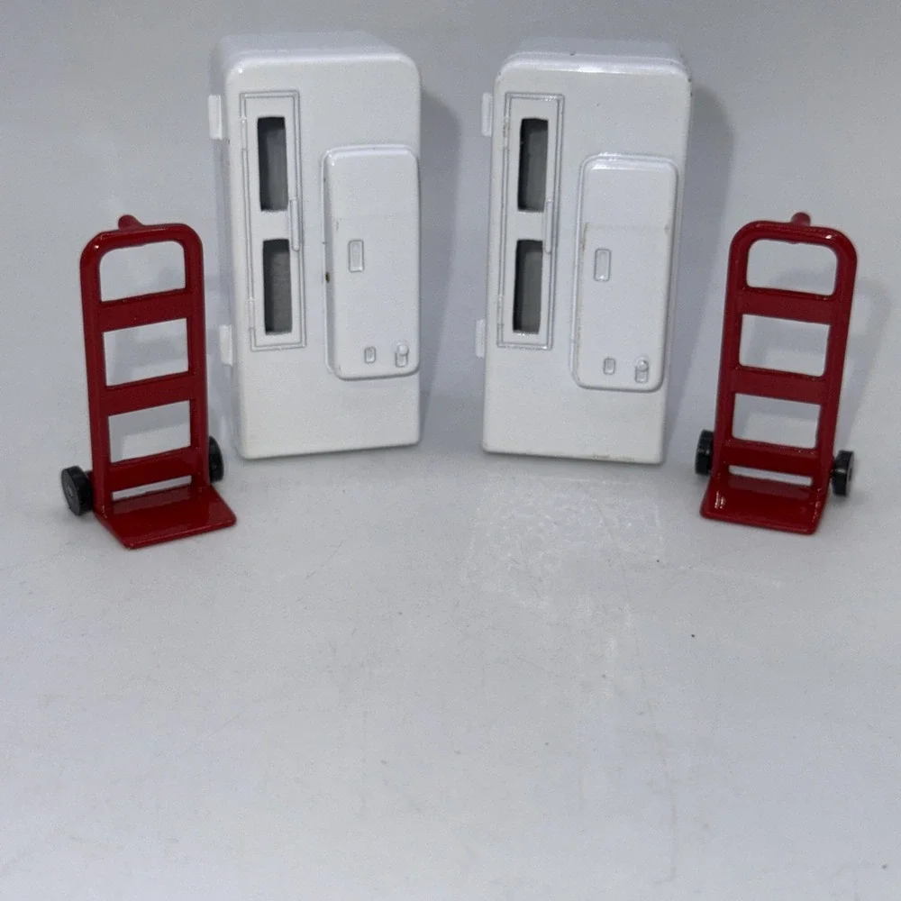 Lot (2) 1/25 Coca-Cola Coke Vending Machine‎ Dolly Die Cast